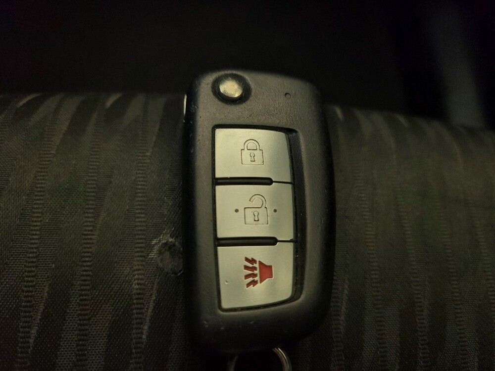 2020 Nissan Rogue in Louisville, KY 40258 - 18098949 32