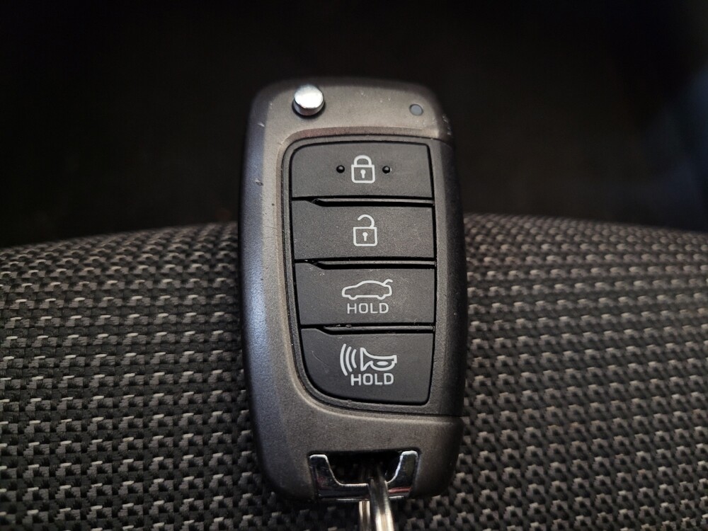 2021 Hyundai Accent in Maple Heights, OH 44137 - 18098951 32