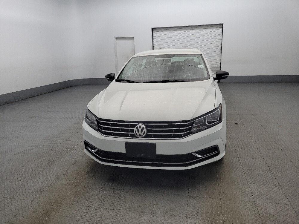 2017 Volkswagen Passat in Chesapeake, VA 23320 - 18098957 15