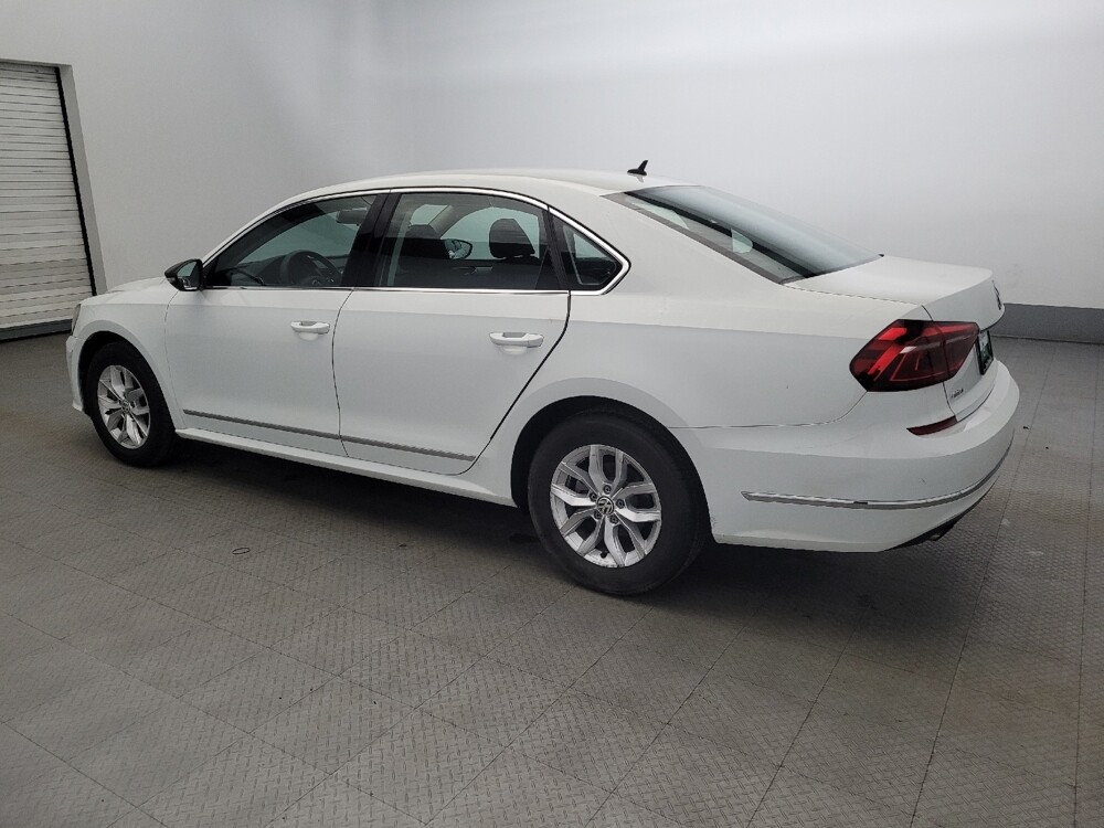 2017 Volkswagen Passat in Chesapeake, VA 23320 - 18098957 3