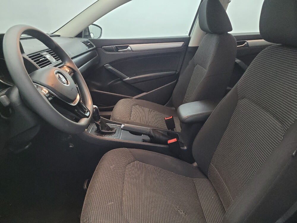 2017 Volkswagen Passat in Chesapeake, VA 23320 - 18098957 17