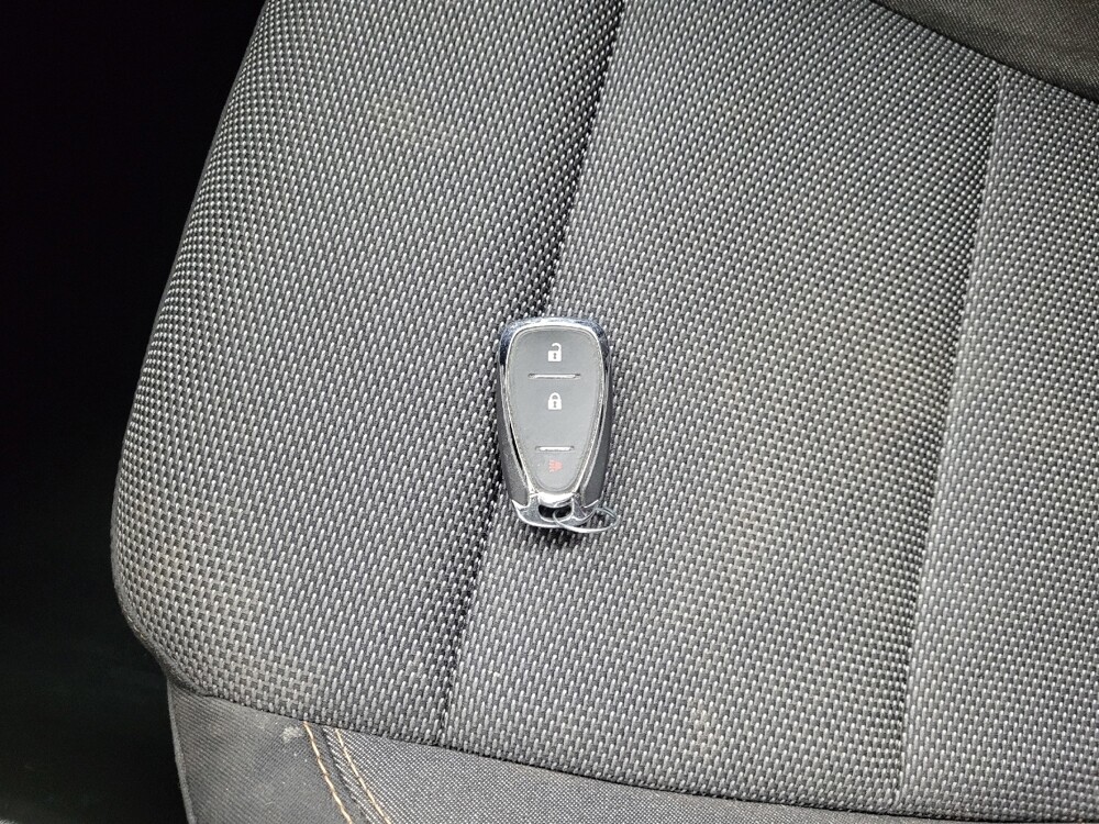 2020 Chevrolet Traverse in Pittsburgh, PA 15236 - 18098963 32