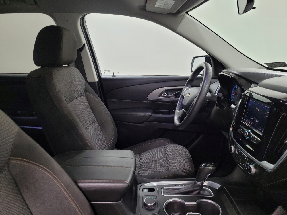 2020 Chevrolet Traverse in Pittsburgh, PA 15236 - 18098963 21