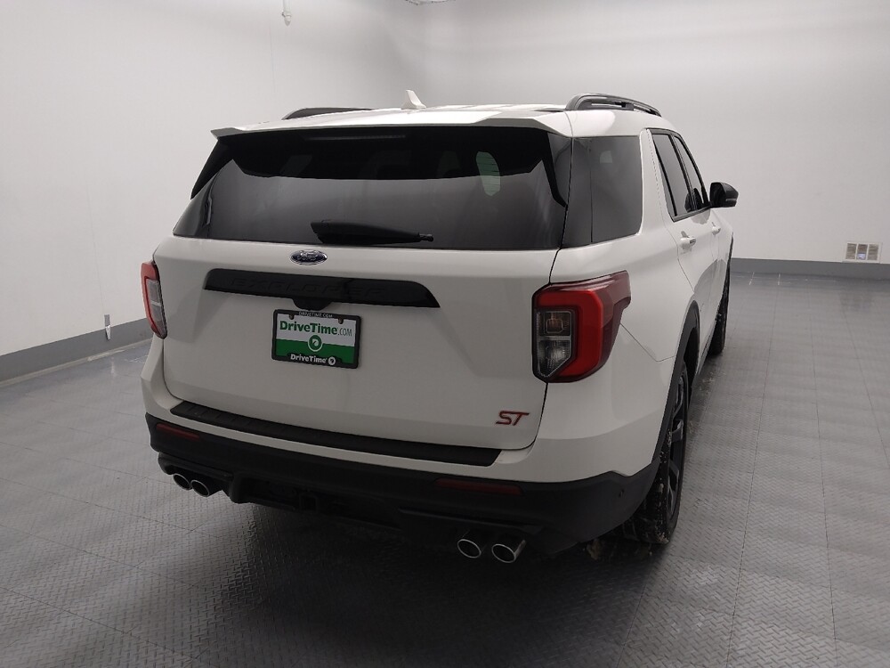 2020 Ford Explorer in Wichita, KS 67207 - 18098964 7