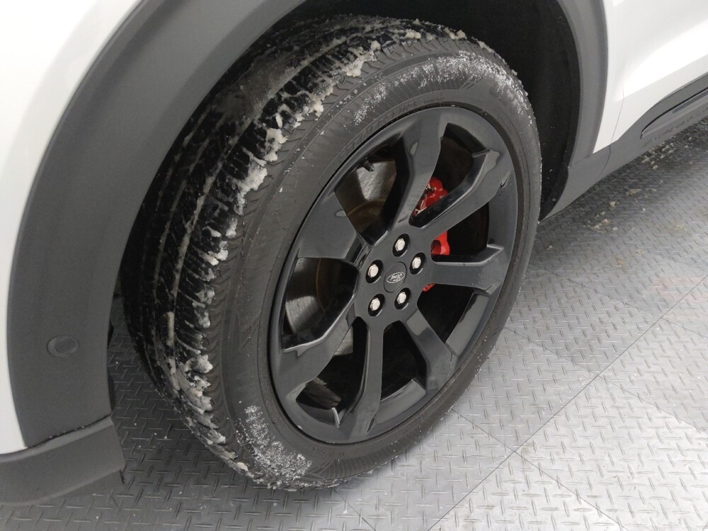 2020 Ford Explorer in Wichita, KS 67207 - 18098964 31