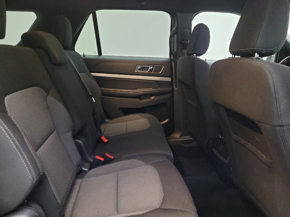 2018 Ford Explorer in Midlothian, IL 60445 - 18098969 19