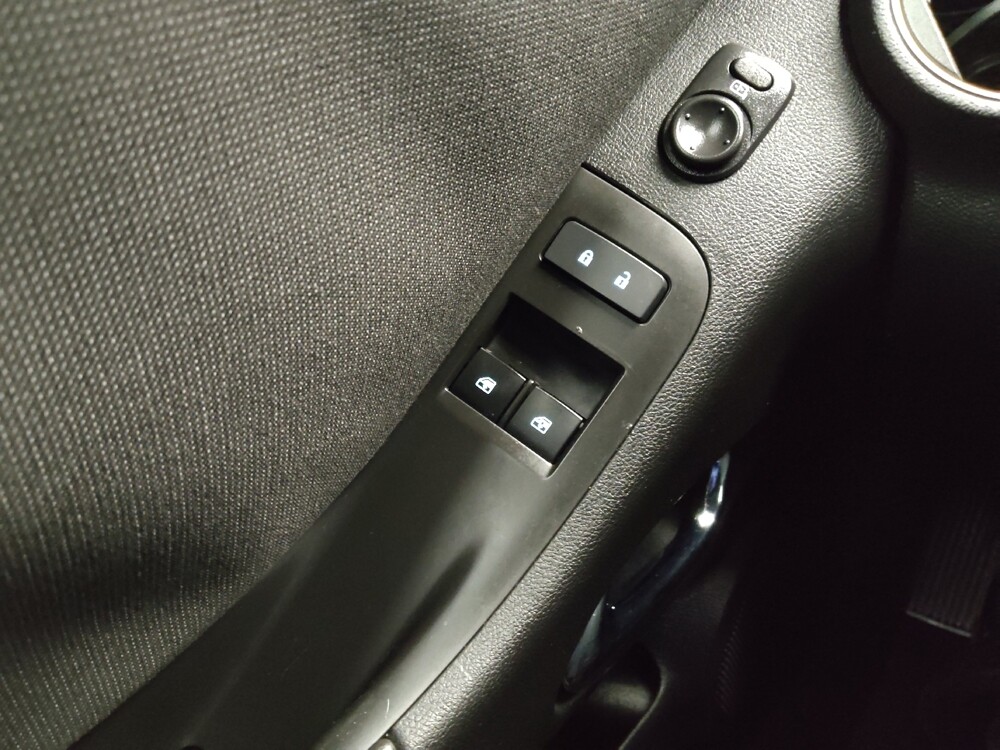 2015 Chevrolet Camaro in Peoria, IL 61615 - 18098972 27