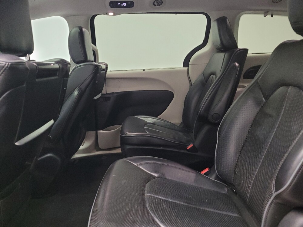 2018 Chrysler Pacifica in Taylor, MI 48180 - 18098973 18