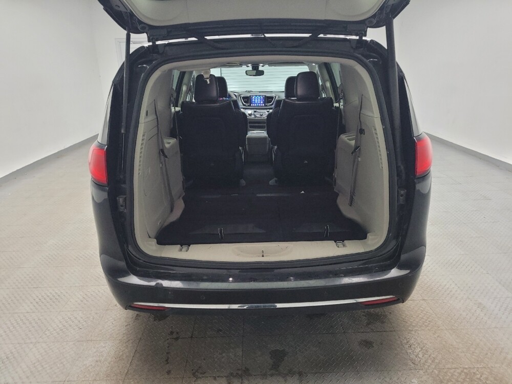 2018 Chrysler Pacifica in Taylor, MI 48180 - 18098973 29