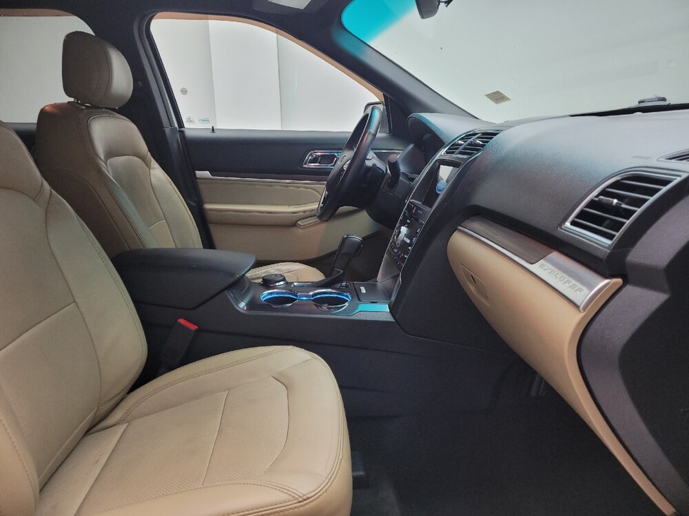 2017 Ford Explorer in Grand Rapids, MI 49508 - 18098975 21