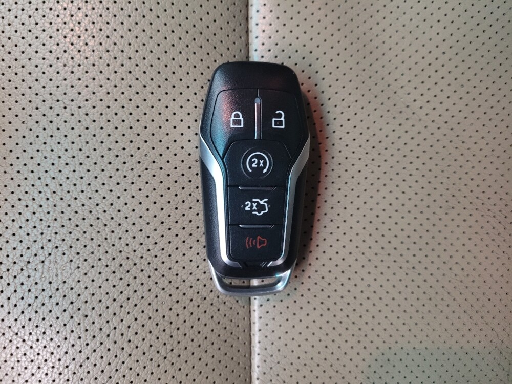 2017 Ford Explorer in Grand Rapids, MI 49508 - 18098975 32