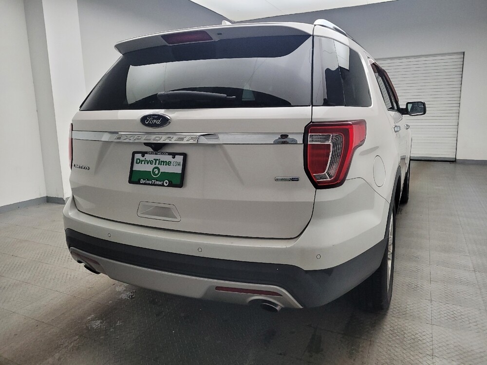 2017 Ford Explorer in Grand Rapids, MI 49508 - 18098975 7