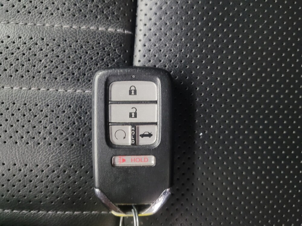 2018 Honda Accord in Indianapolis, IN 46219 - 18098980 32