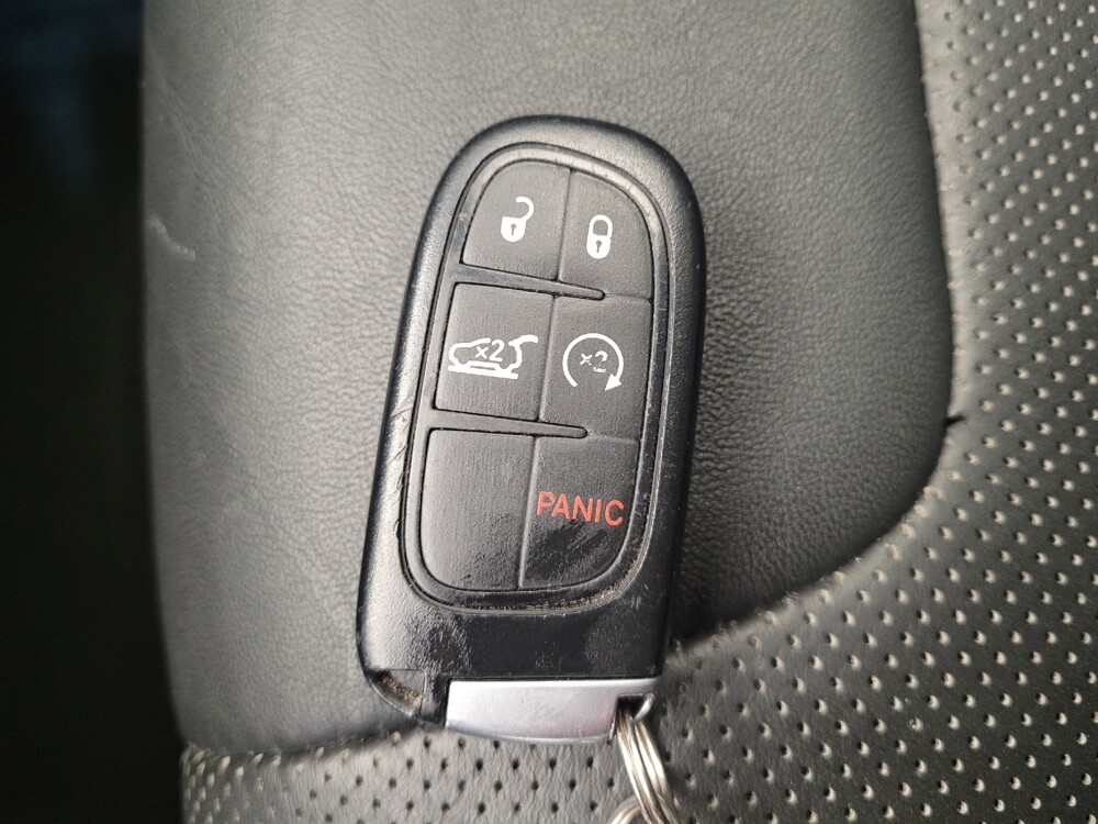 2019 Jeep Cherokee in Columbus, OH 43231 - 18098984 32