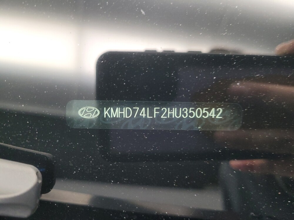 2017 Hyundai Elantra in Indianapolis, IN 46222 - 18098987 33