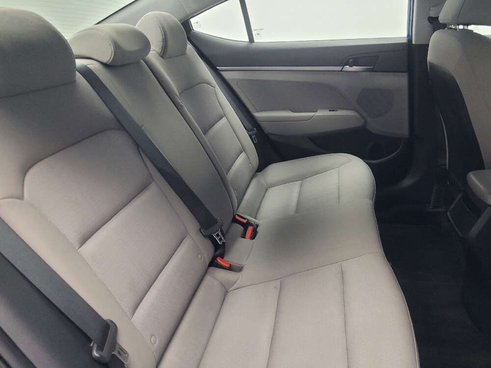 2017 Hyundai Elantra in Indianapolis, IN 46222 - 18098987 19