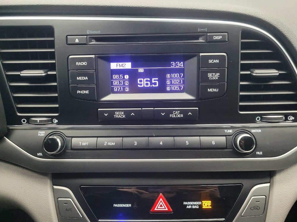 2017 Hyundai Elantra in Indianapolis, IN 46222 - 18098987 25