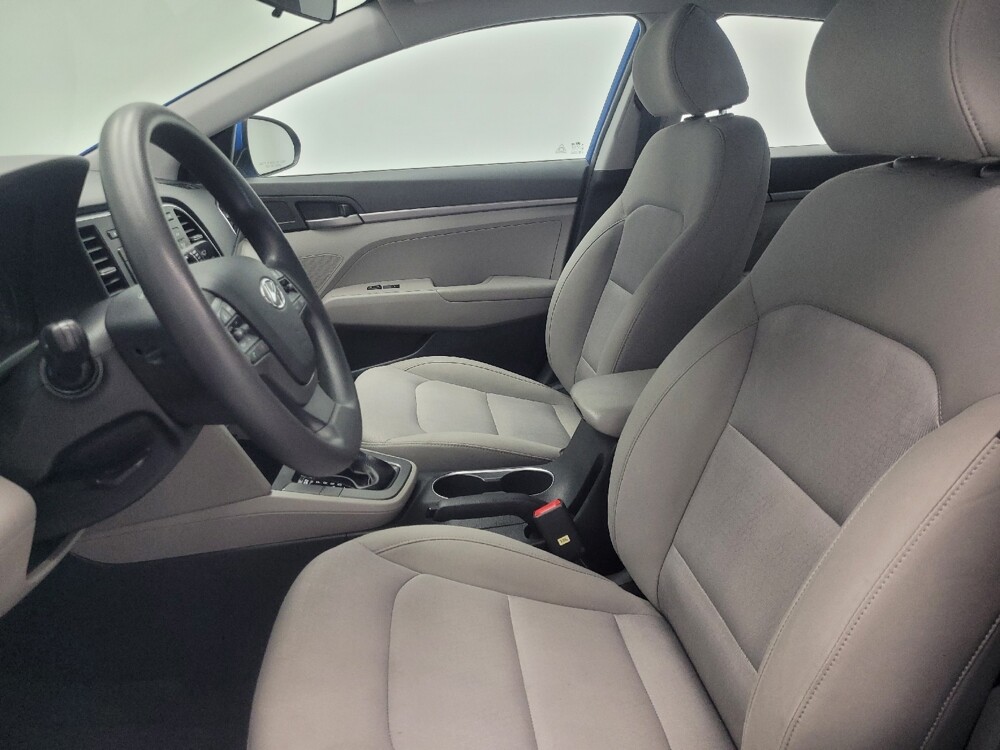 2017 Hyundai Elantra in Indianapolis, IN 46222 - 18098987 17