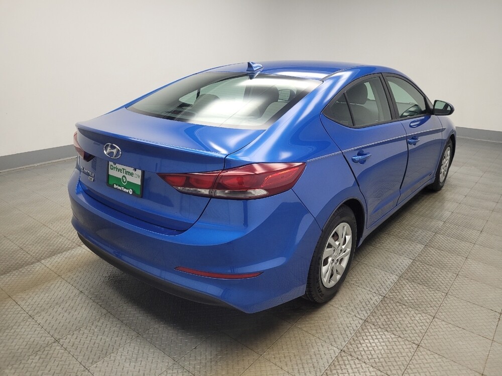 2017 Hyundai Elantra in Indianapolis, IN 46222 - 18098987 9