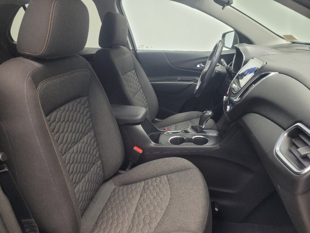 2020 Chevrolet Equinox in Indianapolis, IN 46219 - 18098990 21