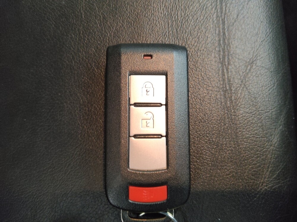 2020 Mitsubishi Eclipse Cross in Des Moines, IA 50310 - 18098993 32