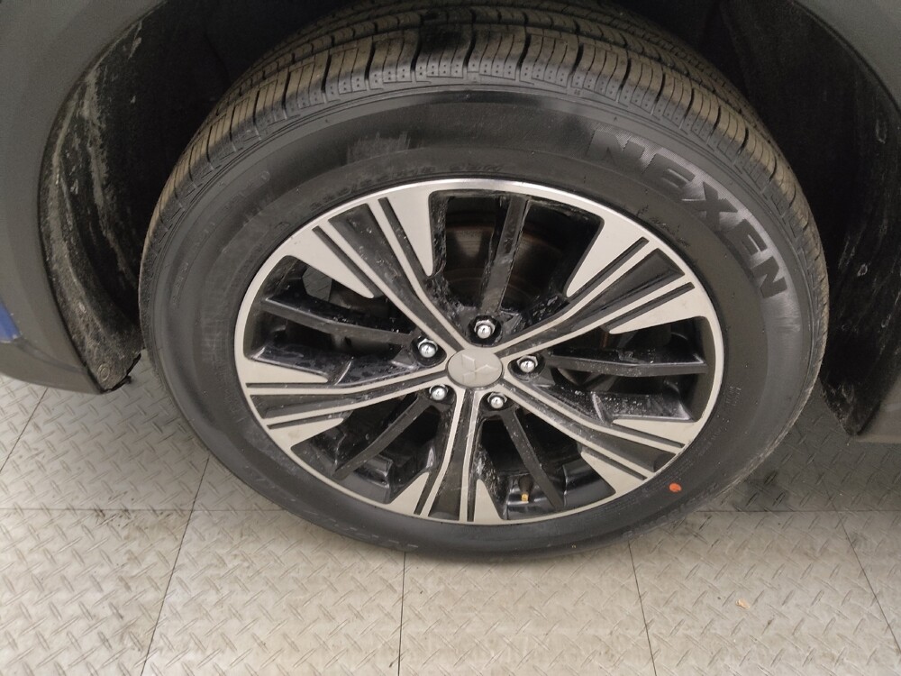 2020 Mitsubishi Eclipse Cross in Des Moines, IA 50310 - 18098993 31