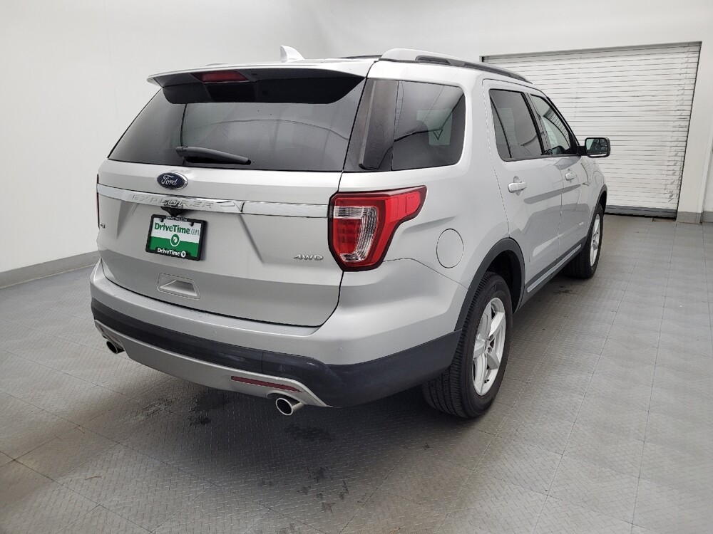 2017 Ford Explorer in Salem, VA 24153 - 18098994 9