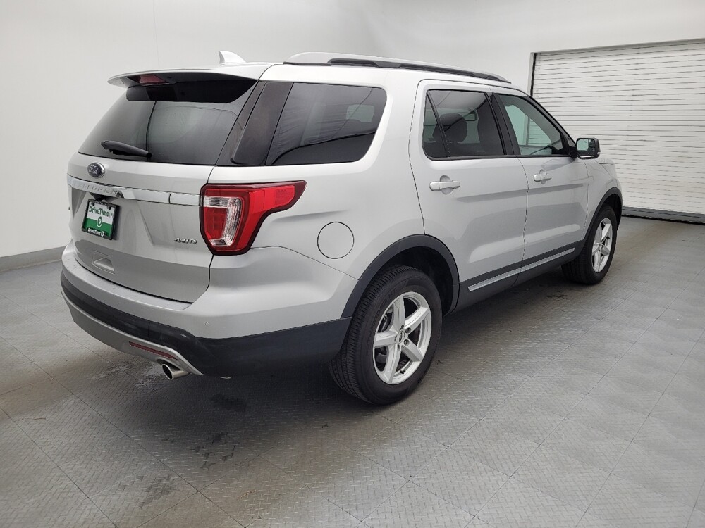 2017 Ford Explorer in Salem, VA 24153 - 18098994 10