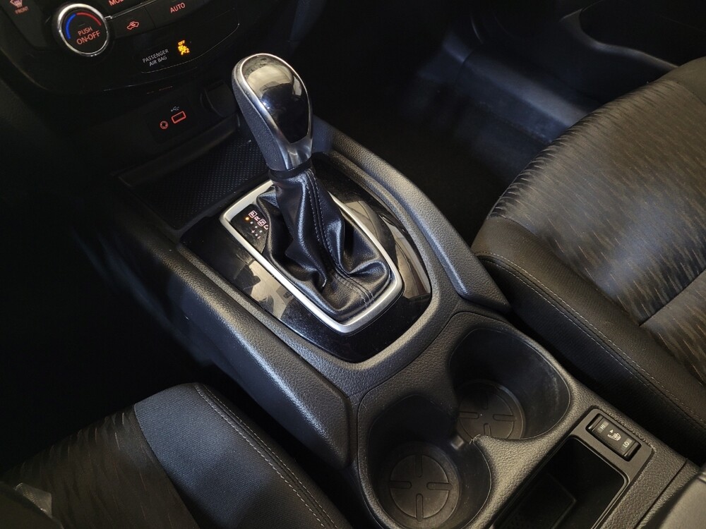 2018 Nissan Rogue in Louisville, KY 40258 - 18098995 26