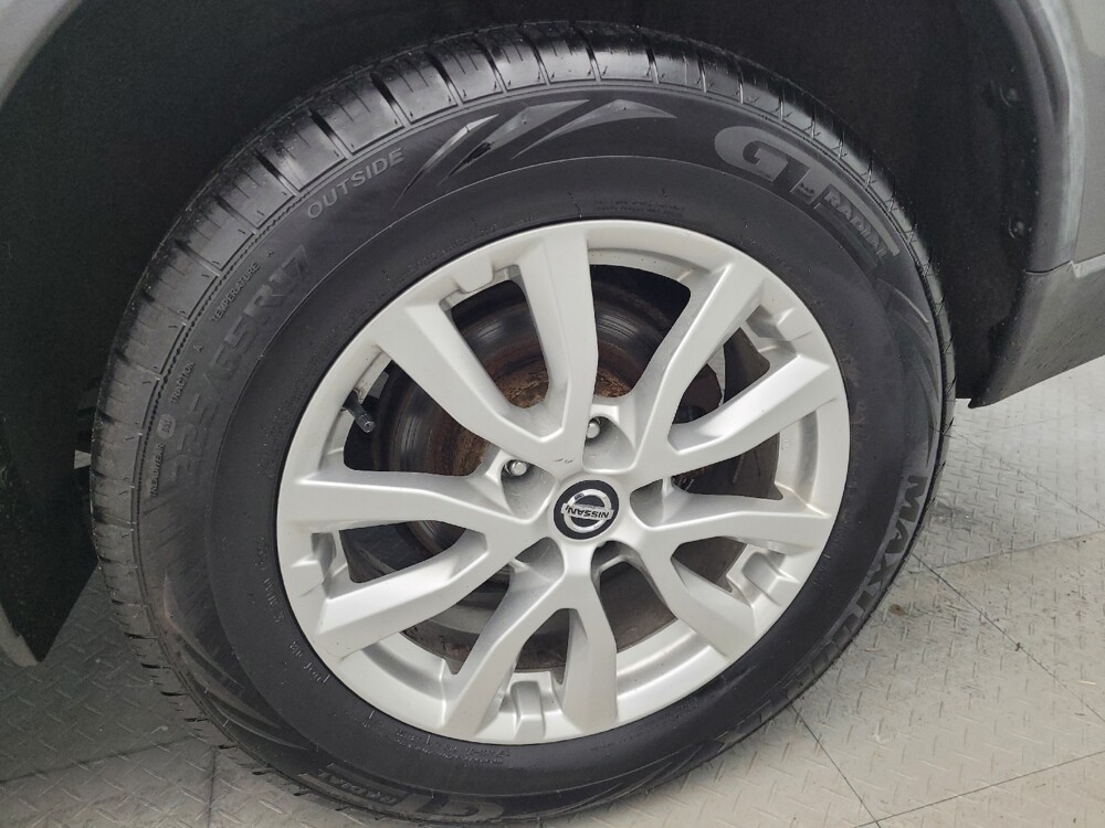 2018 Nissan Rogue in Louisville, KY 40258 - 18098995 31