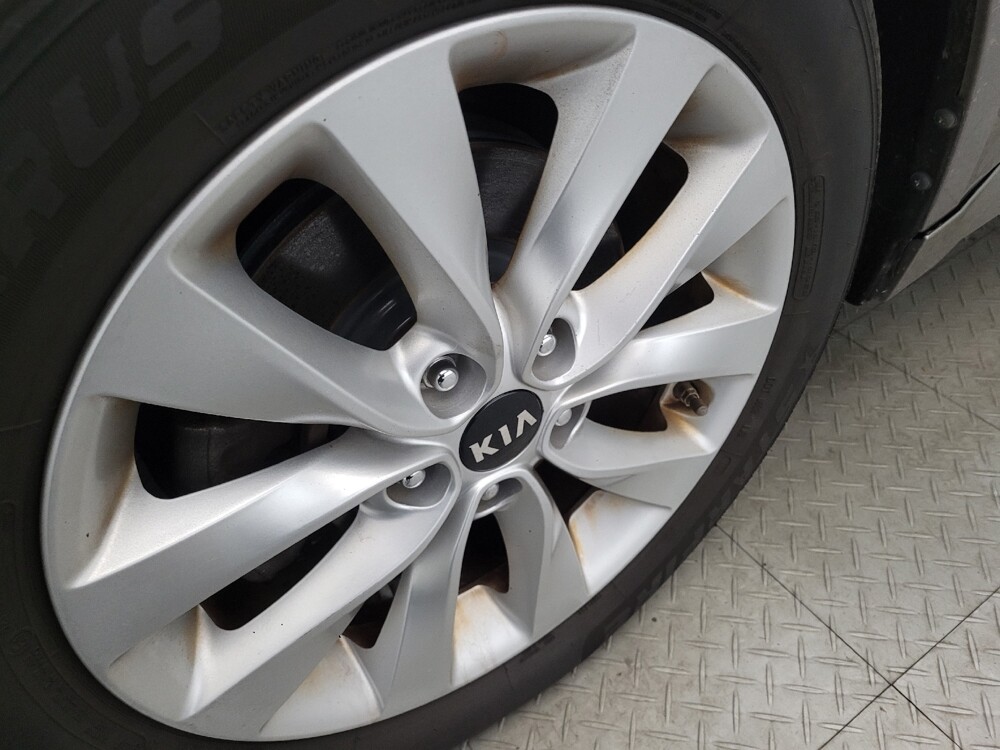 2016 Kia Optima in Glen Burnie, MD 21061 - 18099002 31