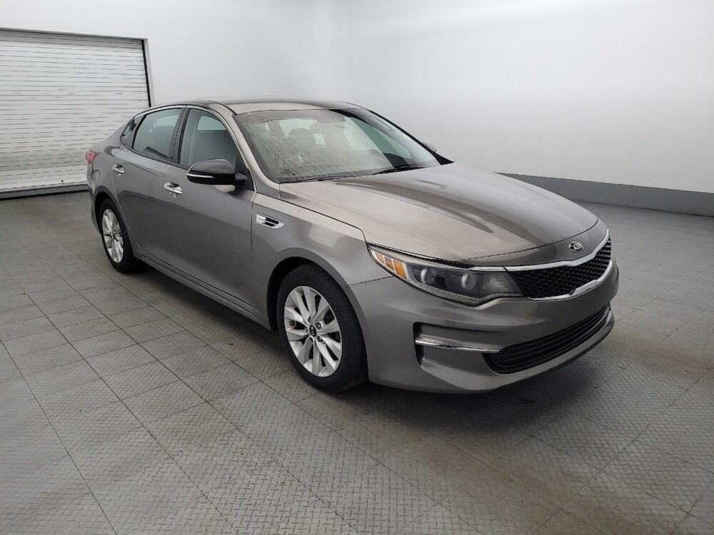 2016 Kia Optima in Glen Burnie, MD 21061 - 18099002 13