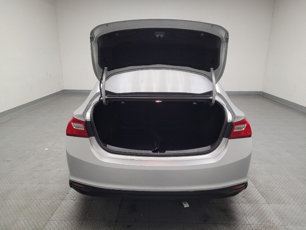 2021 Chevrolet Malibu in Downey, CA 90241 - 18099004 29