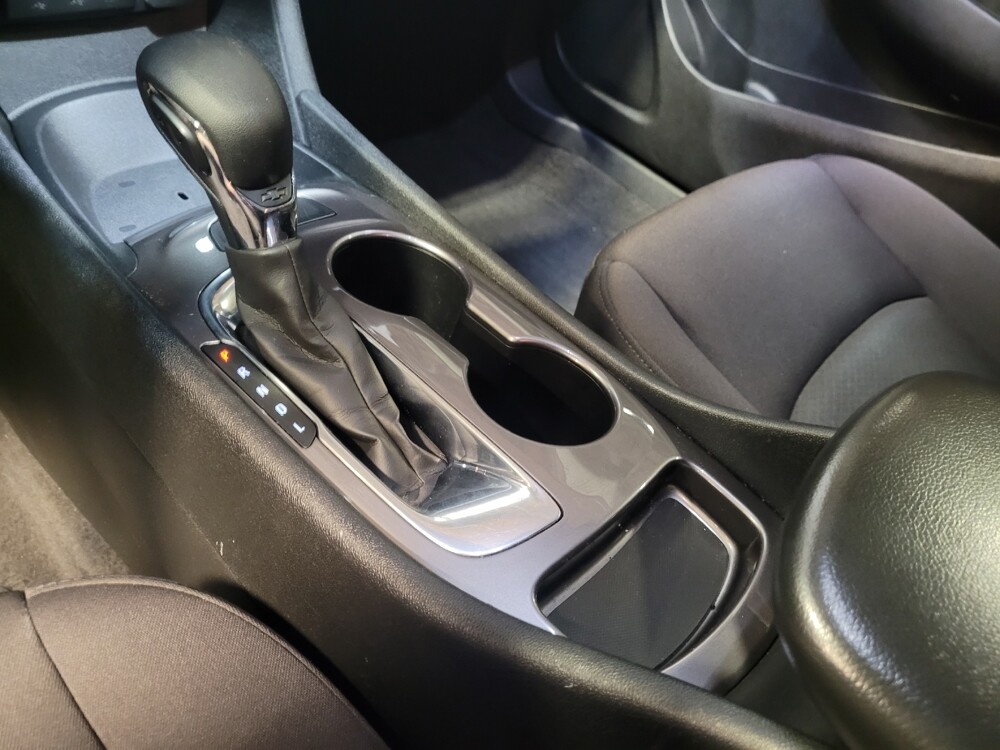 2021 Chevrolet Malibu in Downey, CA 90241 - 18099004 26