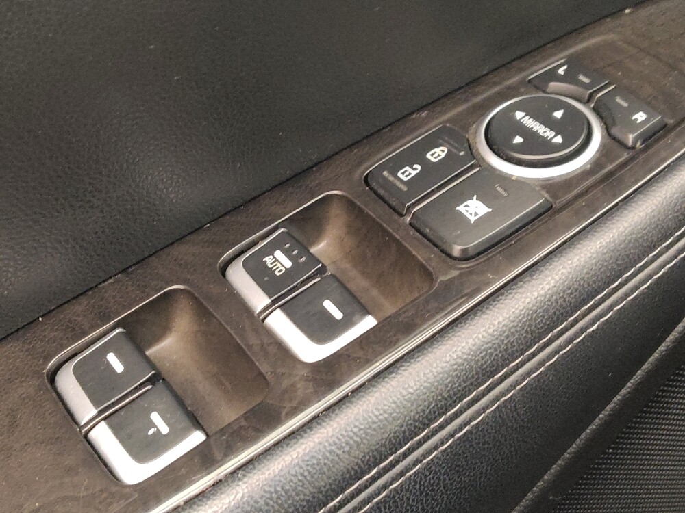 2018 Kia Sorento in Houston, TX 77074 - 18099008 27