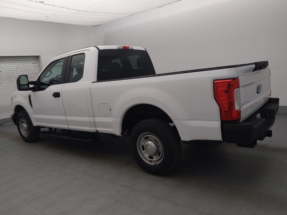 2019 Ford F250 in Fort Myers, FL 33907 - 18099009 3