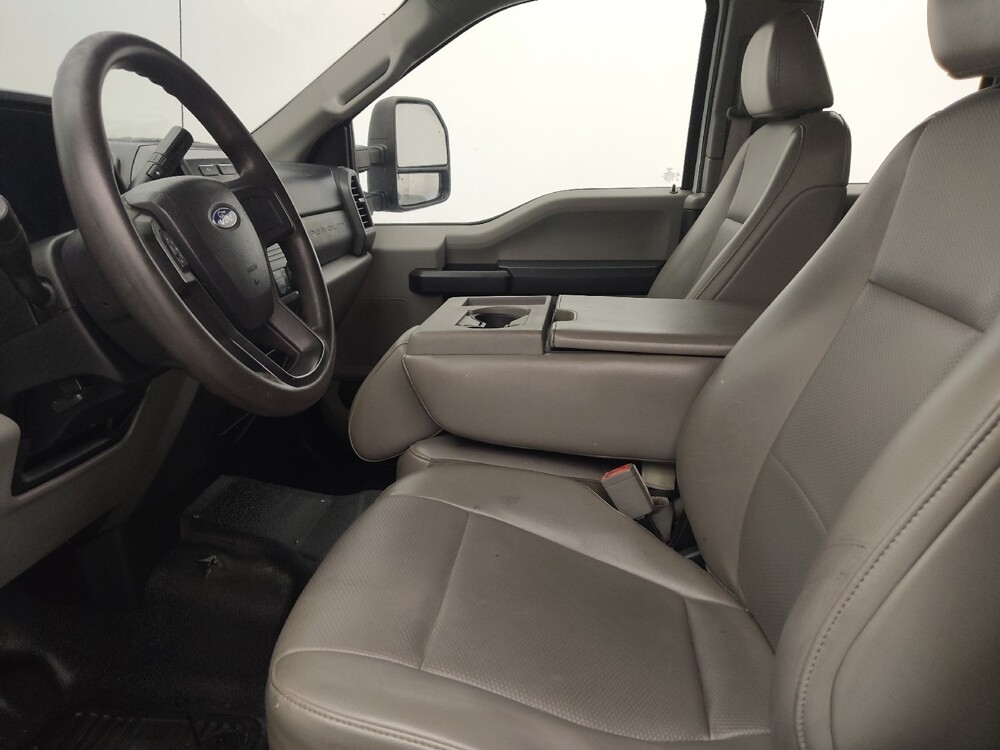 2019 Ford F250 in Fort Myers, FL 33907 - 18099009 17
