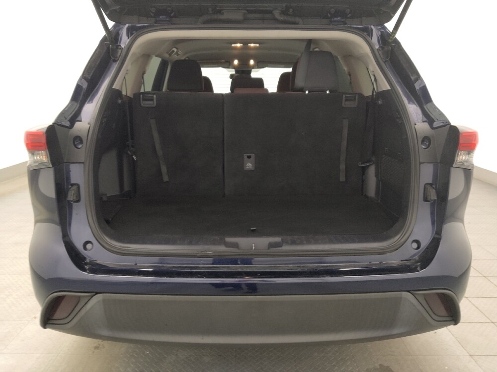 2022 Toyota Highlander in Fort Myers, FL 33907 - 18099019 29