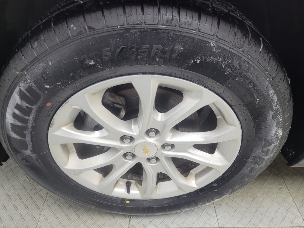 2019 Chevrolet Equinox in Mishawaka, IN 46545 - 18099026 31