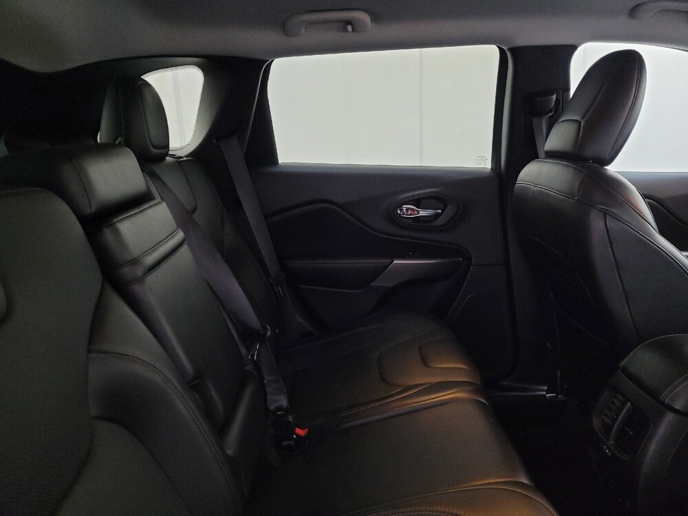 2019 Jeep Cherokee in Langhorne, PA 19047 - 18099028 19