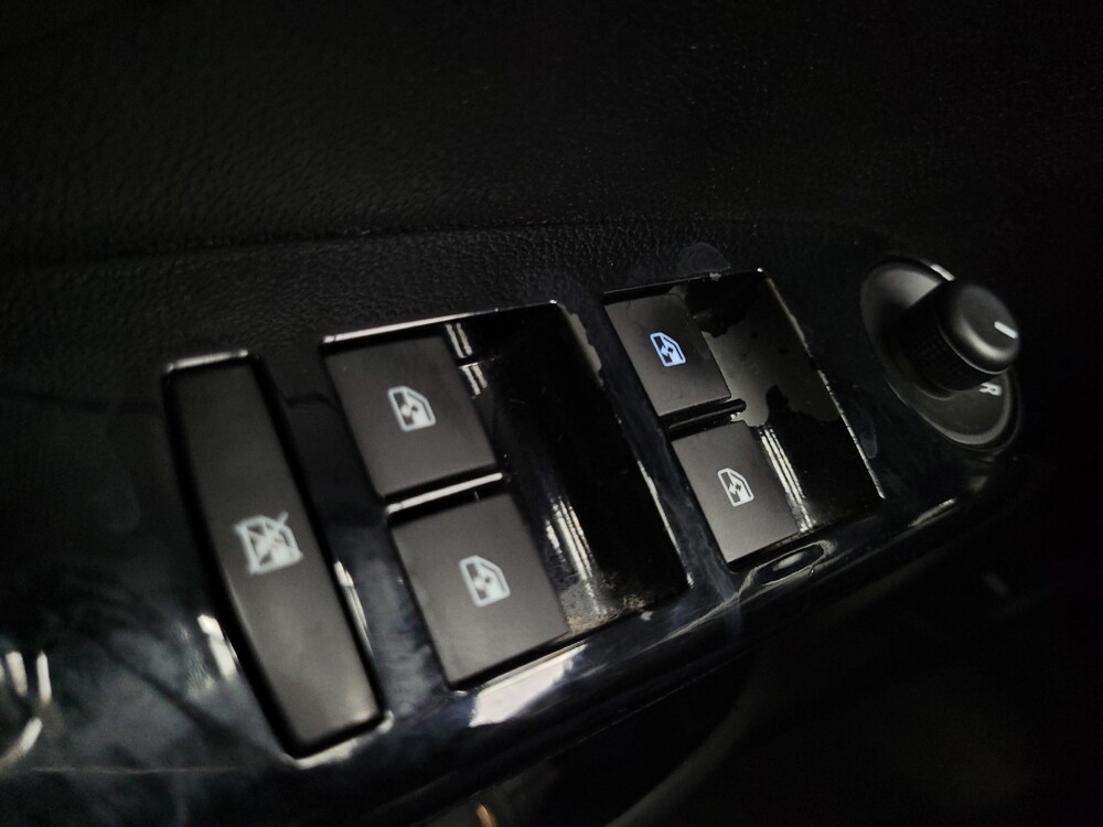 2016 Chevrolet Sonic in Las Vegas, NV 89102 - 18099030 27