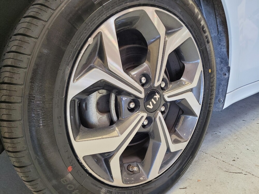 2021 Kia Forte in Torrance, CA 90504 - 18099034 31