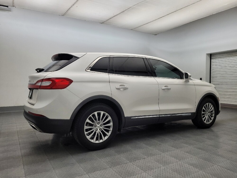 2016 Lincoln MKX in Glendale, AZ 85301 - 18099050 10