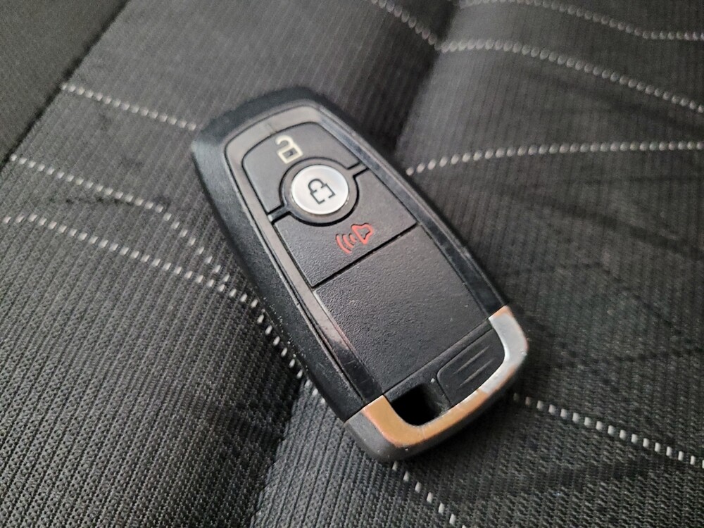 2020 Ford EcoSport in Glendale, AZ 85301 - 18099051 32