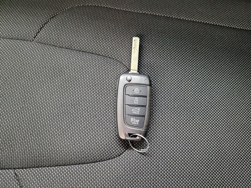 2022 Hyundai Elantra in Pittsburgh, PA 15236 - 18099052 32