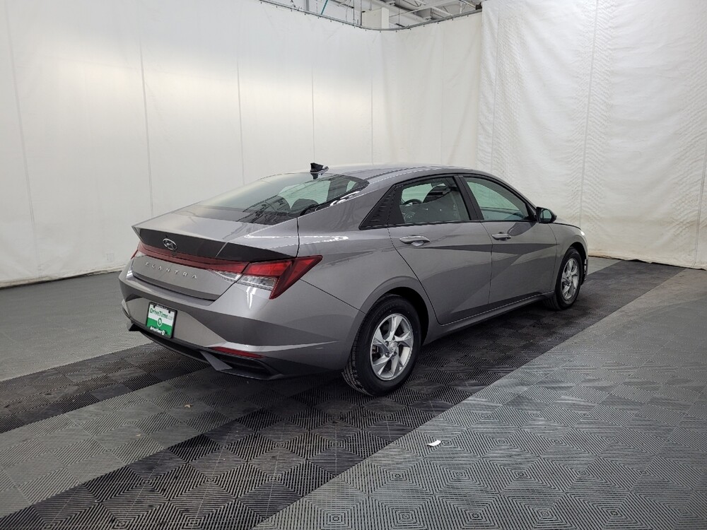 2022 Hyundai Elantra in Pittsburgh, PA 15236 - 18099052 9