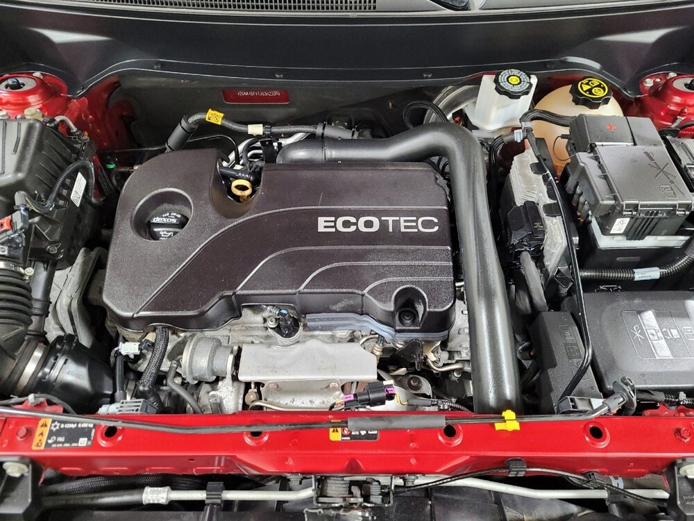 2018 Chevrolet Equinox in Pittsburgh, PA 15236 - 18099054 30