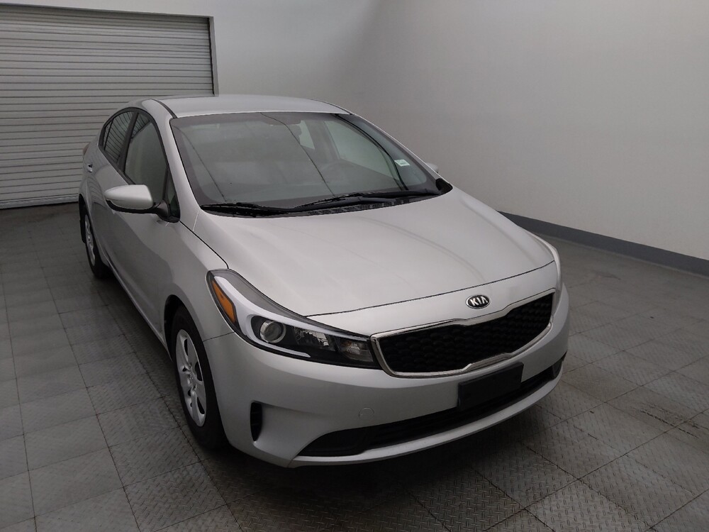 2018 Kia Forte in Houston, TX 77034 - 18099061 14