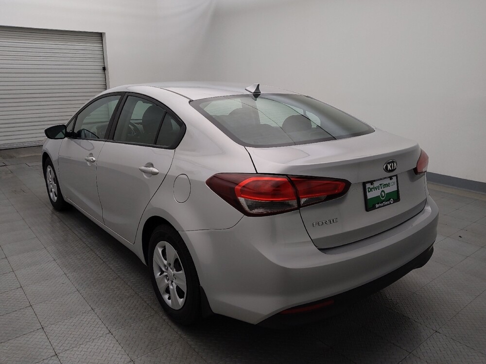 2018 Kia Forte in Houston, TX 77034 - 18099061 5