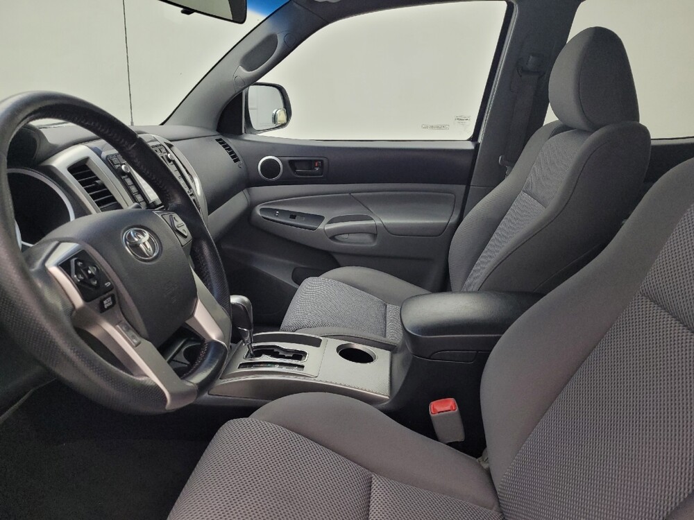 2015 Toyota Tacoma in Raleigh, NC 27604 - 18099067 17